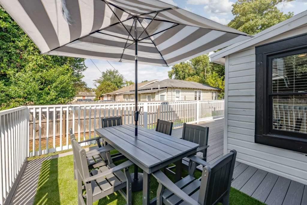 elephant-in-the-room-54