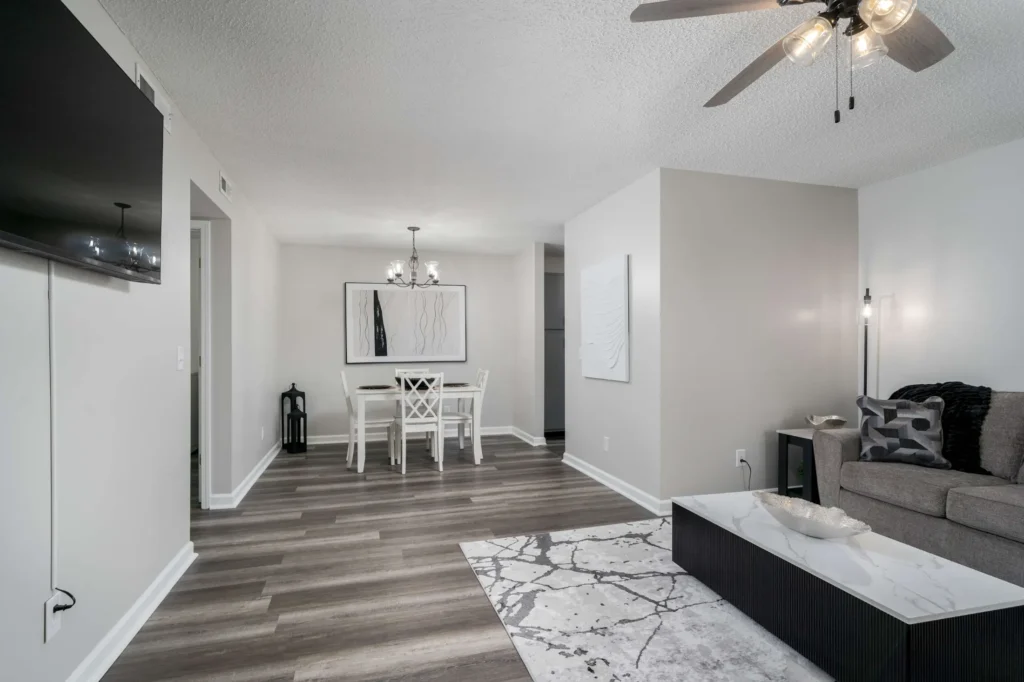 grand-lakes-condo-004