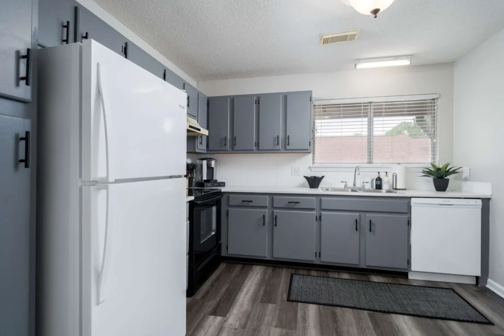 grand-lakes-condo-009