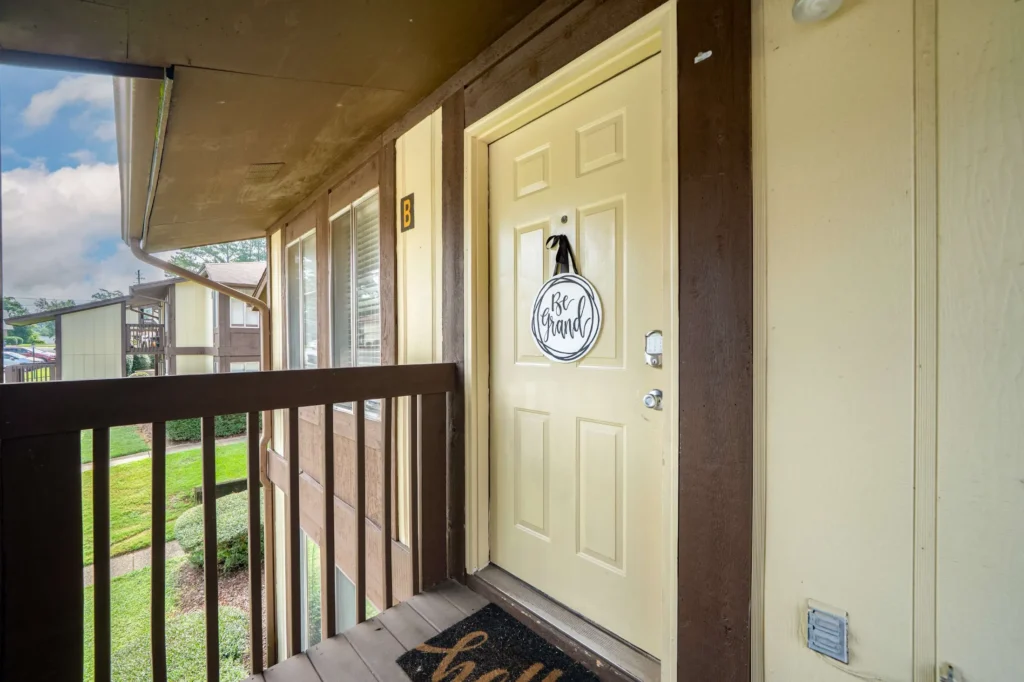 grand-lakes-condo-021