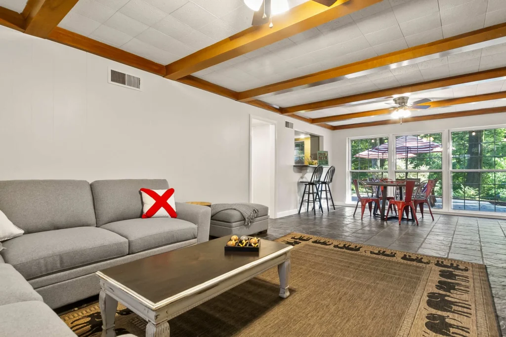 sweet-home-bama-hideaway-04