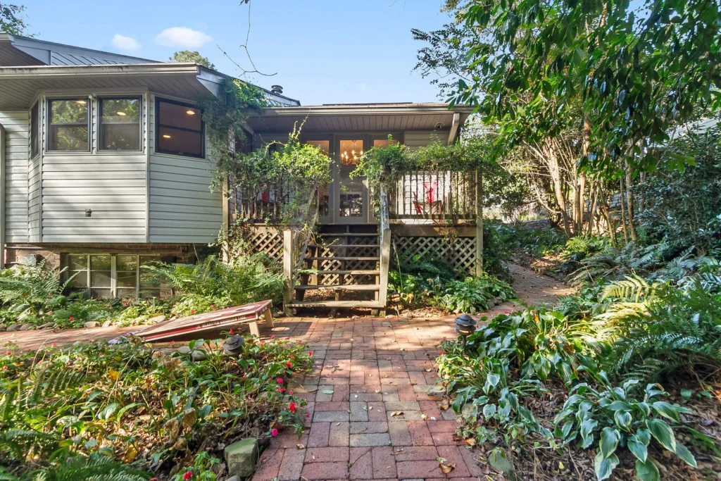 sweet-home-bama-hideaway-51