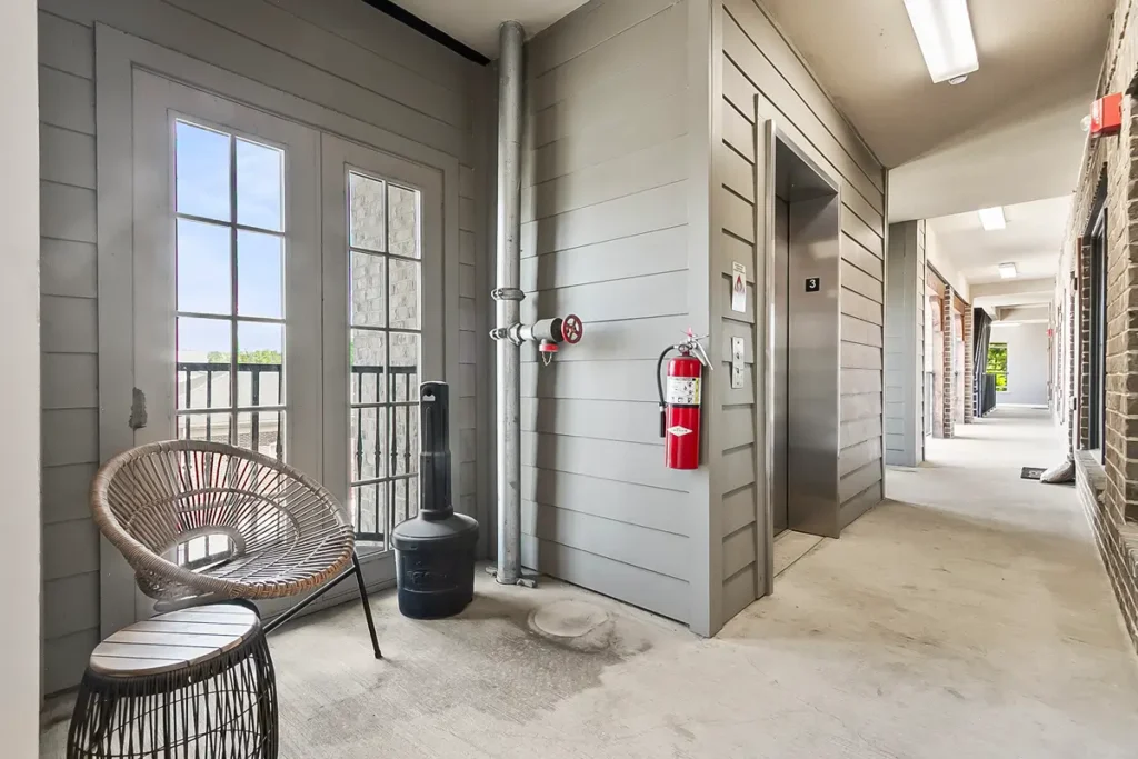 hi-tide-condo-12