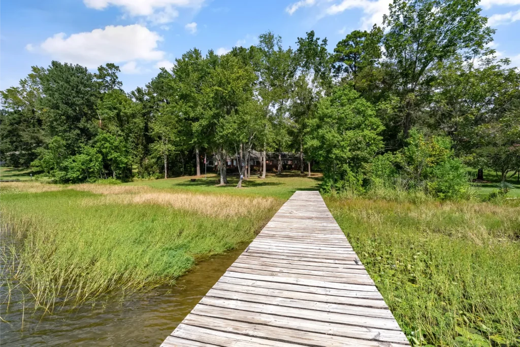 laneys-lake-retreat-01