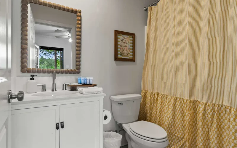 grandview-lakeside-retreat-booktapaway-009