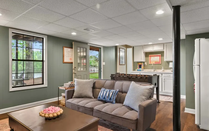 grandview-lakeside-retreat-booktapaway-019