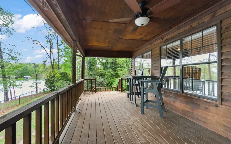 grandview-lakeside-retreat-booktapaway-021