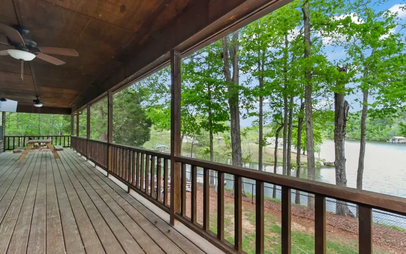 grandview-lakeside-retreat-booktapaway-023