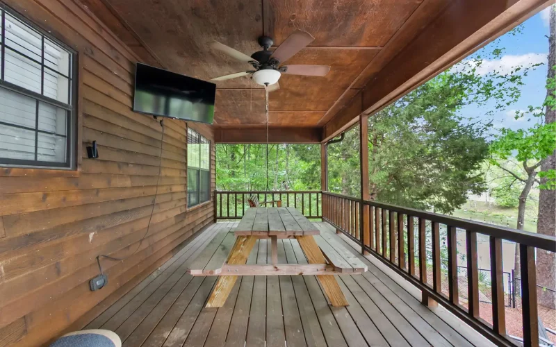 grandview-lakeside-retreat-booktapaway-028