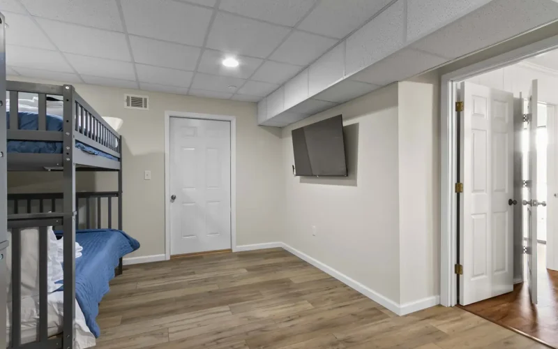 grandview-lakeside-retreat-booktapaway-029