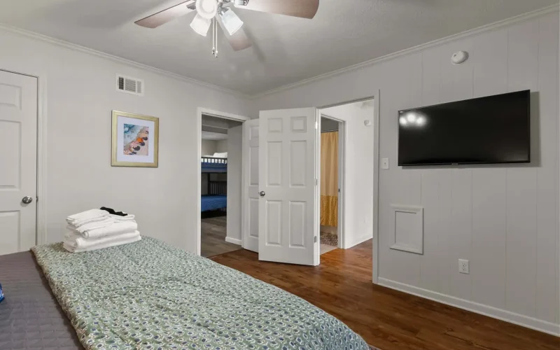 grandview-lakeside-retreat-booktapaway-032