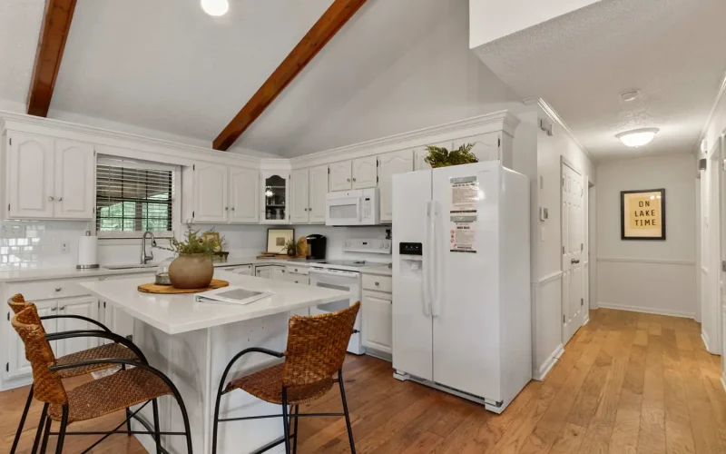 grandview-lakeside-retreat-booktapaway-049