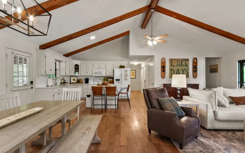 grandview-lakeside-retreat-booktapaway-050