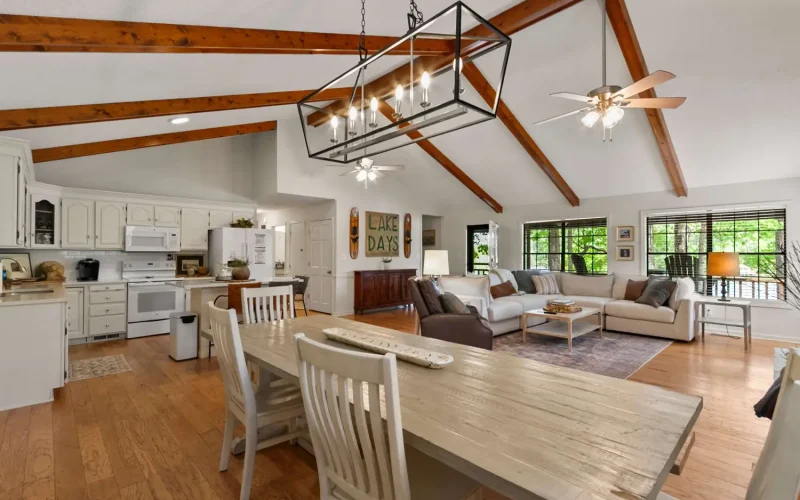 grandview-lakeside-retreat-booktapaway-053